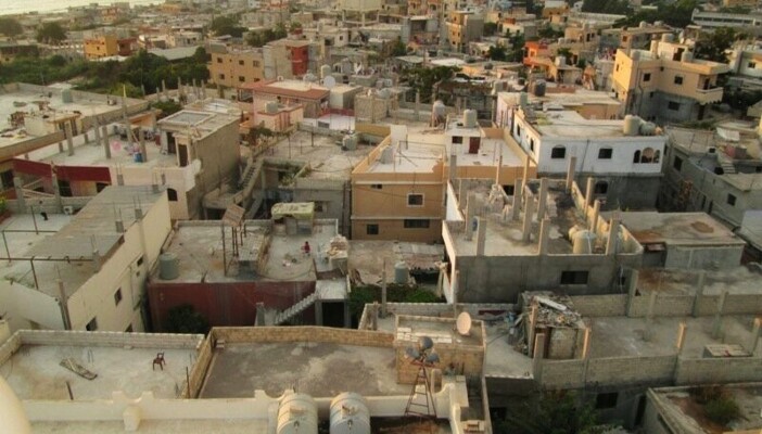 الجيش اللبناني تسلم 7 شاحنات أسلحة ثقيلة من مخيم الرشيدية