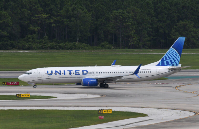 تأخر مئات الرحلات الجوية في المطارات الأميركية