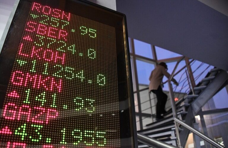 لقاء ترامب – بوتين يرفع الأسهم الروسية