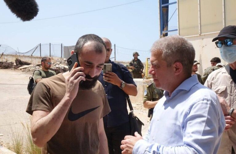 “مختل عقليا”.. الإعلام العبري يروي قصة “أبو حسين”