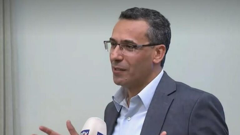 لا تصويت في جلسة الثلاثاء؟  