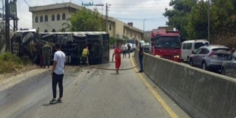 حادث سير في عاليه (فيديو)