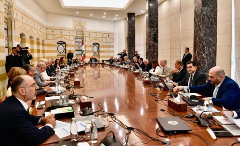 مقررات الحكومة: تحديد اولية التعويضات ومضاعفة التعويض المالي للقطاع العام