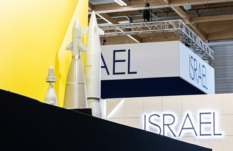 “اسرائيل” مستبعدة من معرض أسلحة في لندن!