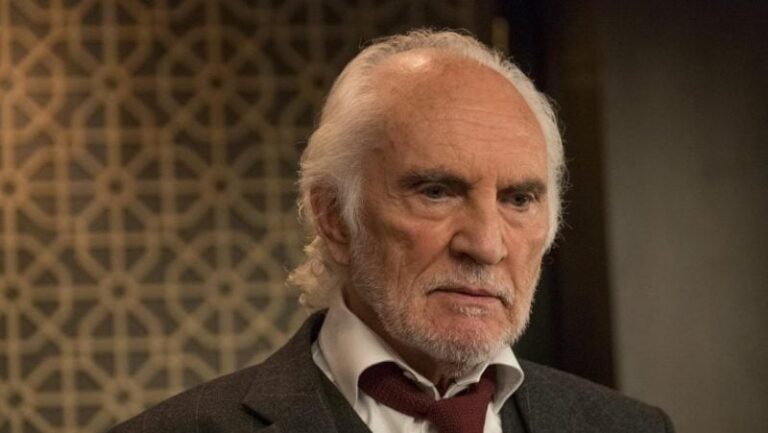 وفاة سوبرمان