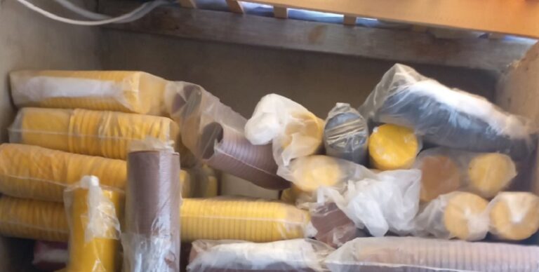 مداهمات في بريتال وبعلبك وضبْط مصنوعات مهرّبة وورش لتزوير المعسّل