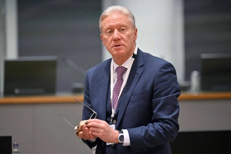 رجي: الانسحاب الاسرائيلي وإعادة الاسرى شرطين قبل أي تقدم إضافي