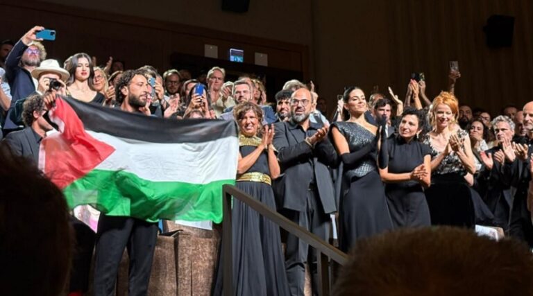 “صوت هند رجب” يتألق في مهرجان فينيسيا!