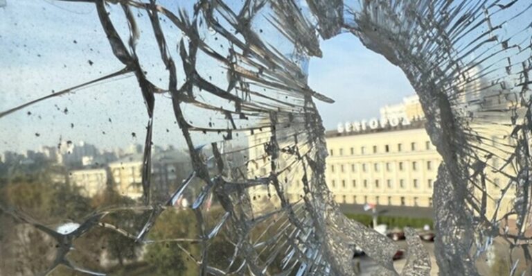 القوات الأوكرانية تقصف مبنى حكومة بيلغورود الروسية (صور)