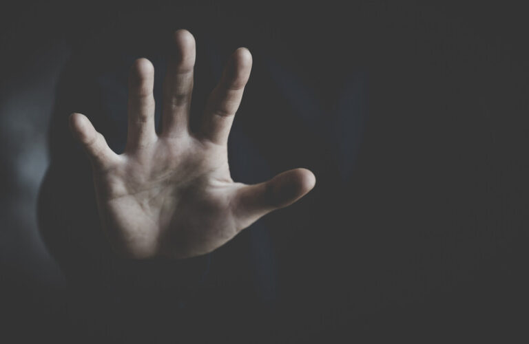 فضيحة جنسية تهز مدرسة في نيويورك!