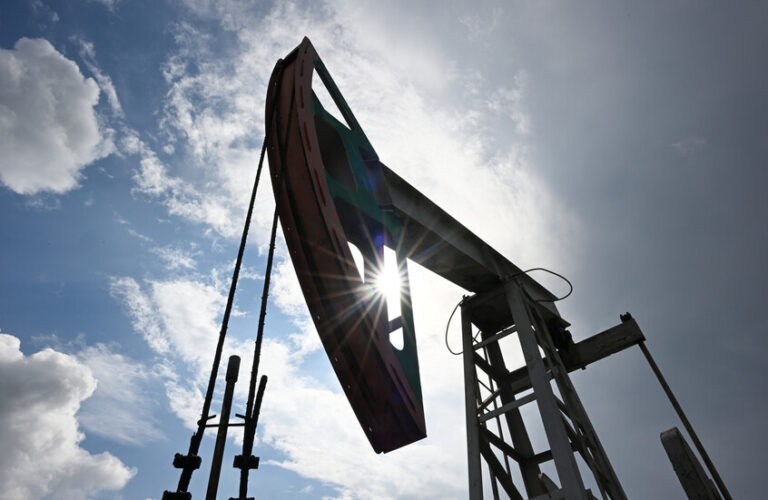 انخفاض أسعار النفط