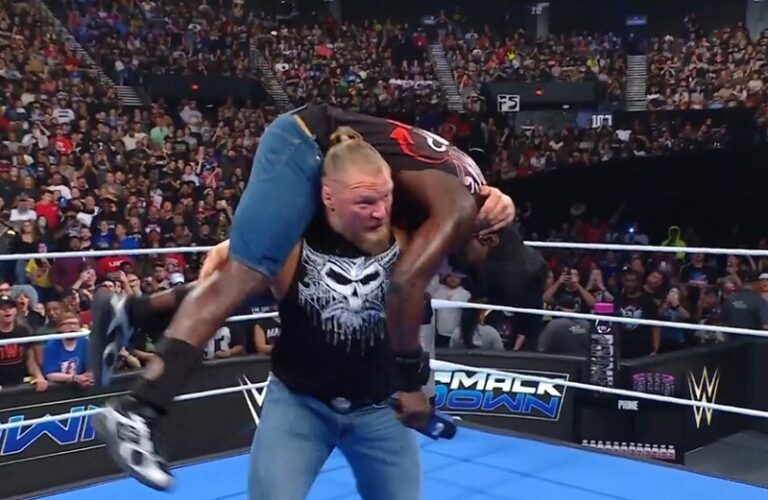 تمزّق سروال “الوحش” في WWE!