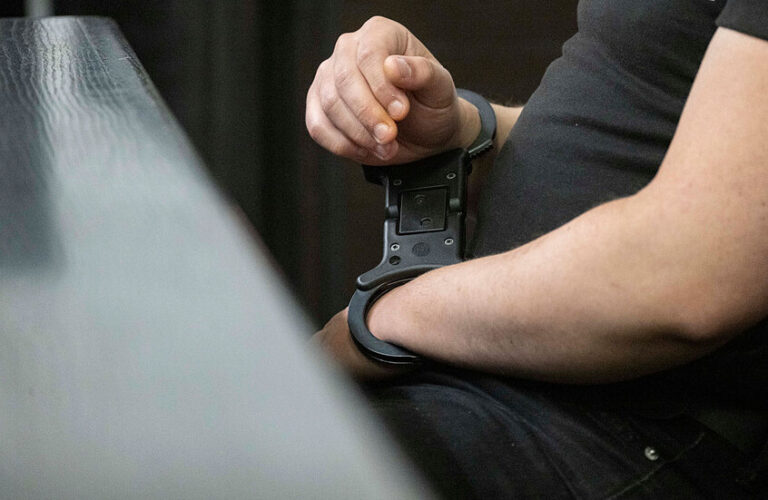 السجن 8 سنوات لطالب جامعي بتهمة تمويل “داعش”!