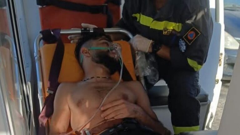 إنقاذ شابين سوريين من الغرق قبالة عين المريسة