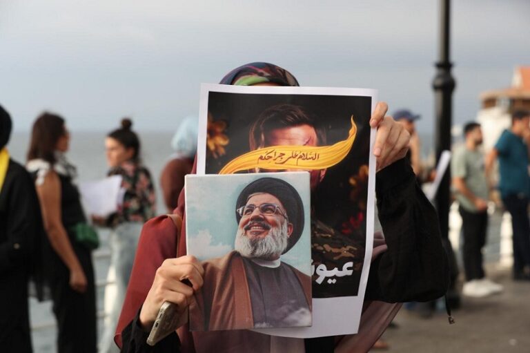 في ذكرى انطلاق المقاومة من بيروت: “شغب” على صورة شهيد فلسطين!