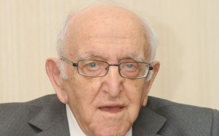 وفاة النائب السابق حسن الرفاعي