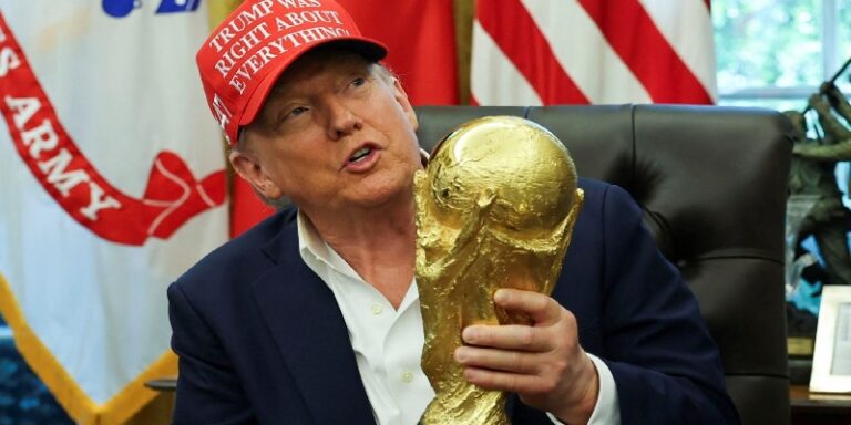 ترامب يلوّح بسحب مباريات كأس العالم من مدن أميركية “خطرة”