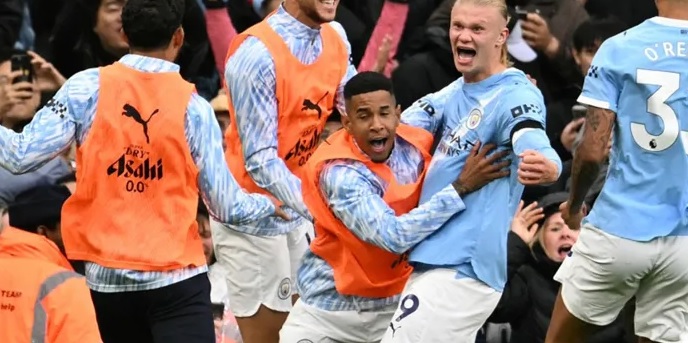 ثلاثية السيتي تزيد من متاعب اليونايتد