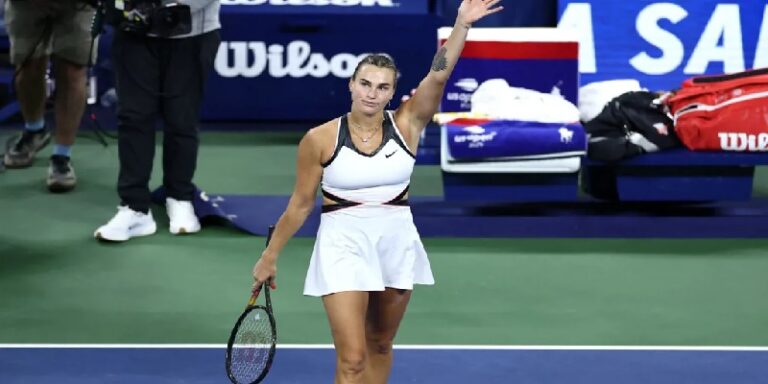 الإصابة تُبعد سابالينكا عن المشاركة بدورة بكين