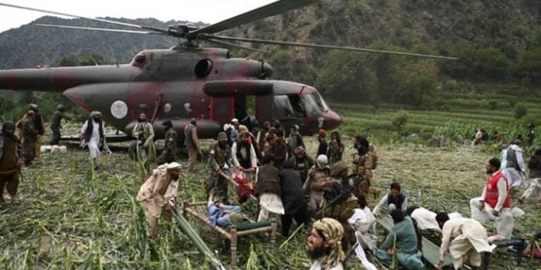 زلزال أفغانستان: جهود للإنقاذ في القرى النائية (فيديو)