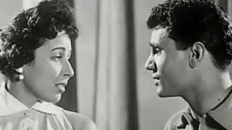 لبنى عبد العزيز تكشف صدامها مع عبد الحليم