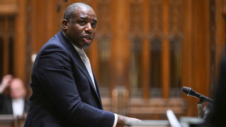 بريطانيا: “إسرائيل” لا ترتكب إبادة جماعية!