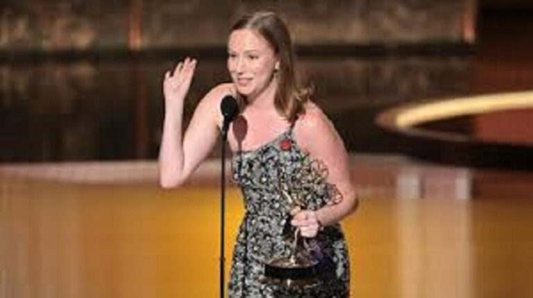 ممثلة أميركية ـ يهودية تحصد جائزة “إيمي” وتهتف “فلسطين حرة”