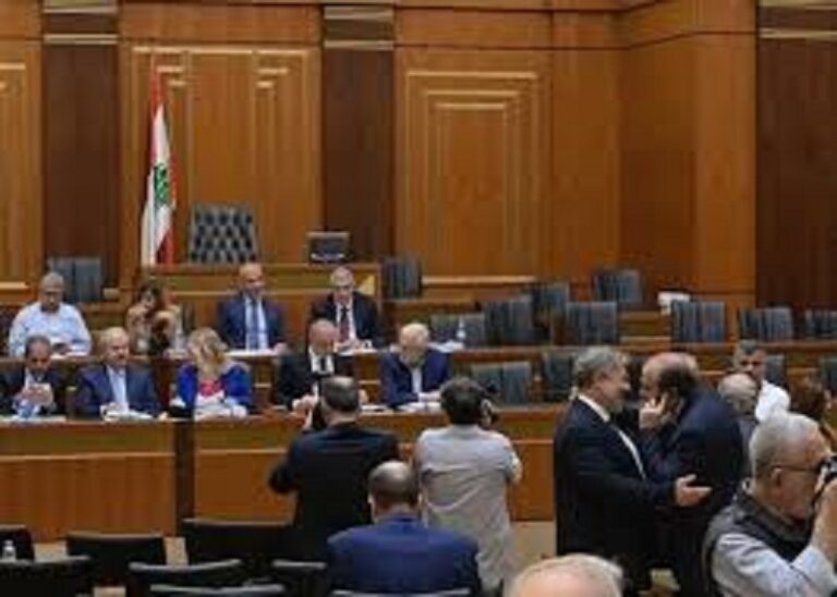 هرج ومرج في الجلسة التشريعية.. بري: رئيس الحكومة هو لكل لبنان