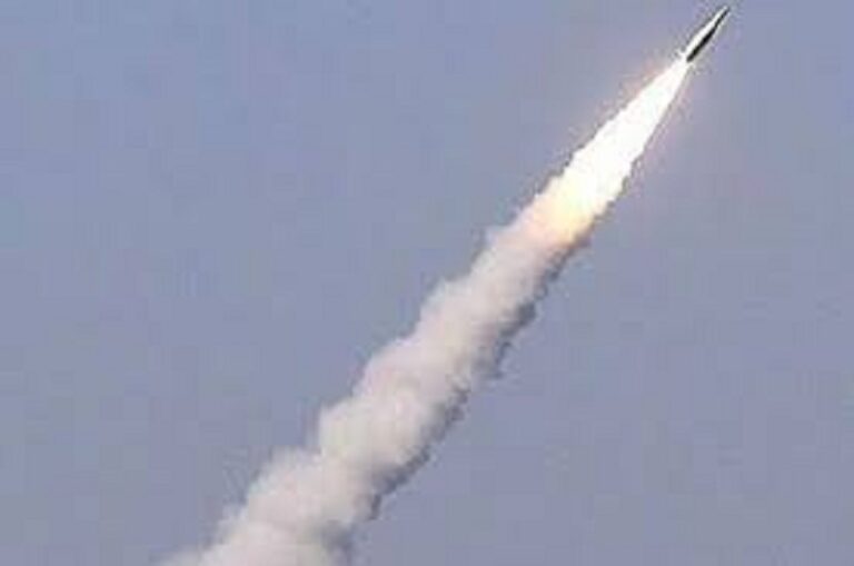 صاروخ بالستي من اليمن على الأراضي المحتلة