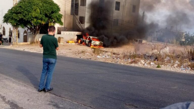جريح باستهداف سيارة في الجية (فيديو)