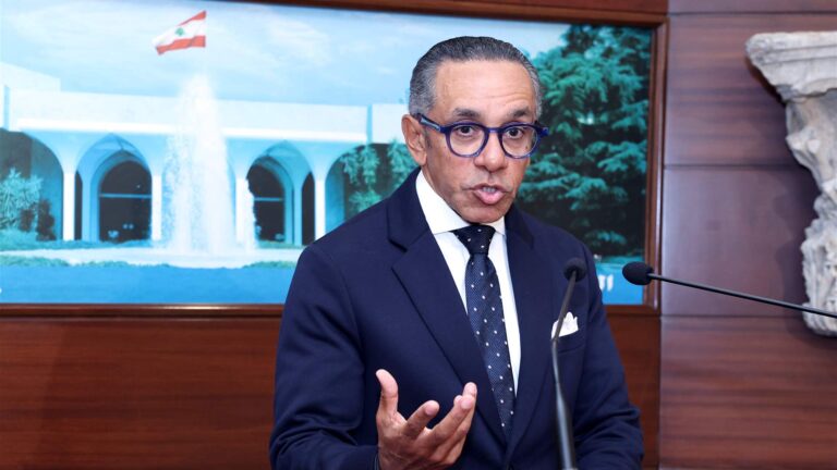 السفير المصري في بعبدا.. ودعوة لعون لزيارة مصر