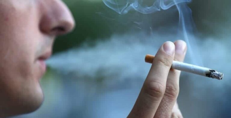 تدخين الآباء خطر ينتقل عبر الأجيال ويسرع الشيخوخة