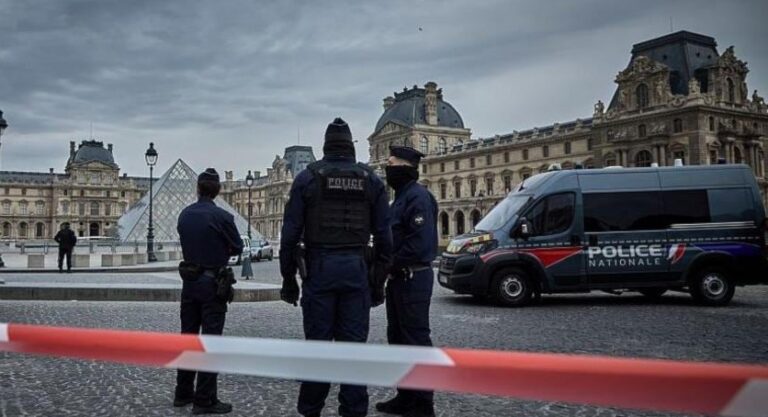 توقيف 5 مشتبه بهم جدد في سرقة متحف “اللوفر”
