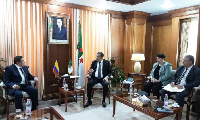 محمد عرقاب وسفير كولومبيا خوسي