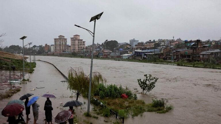 22 قتيلاً بالأمطار الغزيرة في نيبال