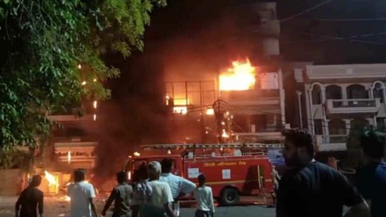 6 قتلى بحريق مستشفى في الهند (فيديو – صور )