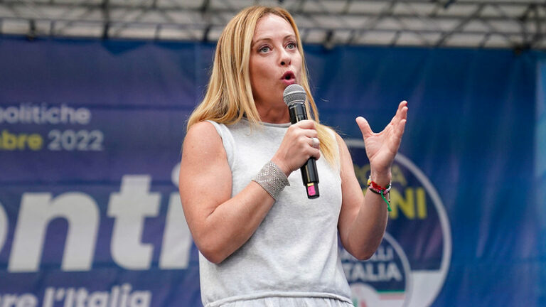 رئيسة حكومة إيطاليا ووزيري الدفاع والخارجية إلى المحكمة الجنائية الدولية (فيديو)