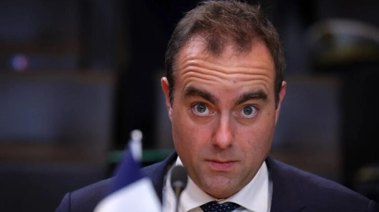 رئيس الوزراء الفرنسي المستقيل: الظروف لم تكن مناسبة لأقوم بمهامي