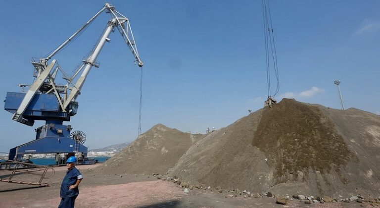 معامل الترابة تفخّخ مجلس الوزراء