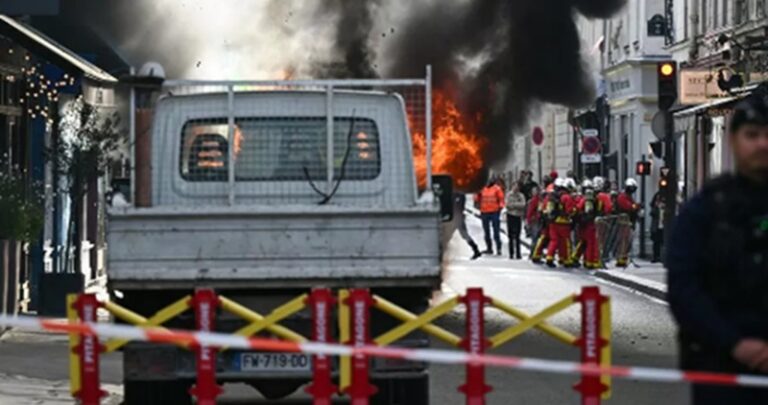 انفجارات واحتراق شاحنة قرب مكتب رئيس الوزراء الفرنسي المستقيل (فيديو – صور)
