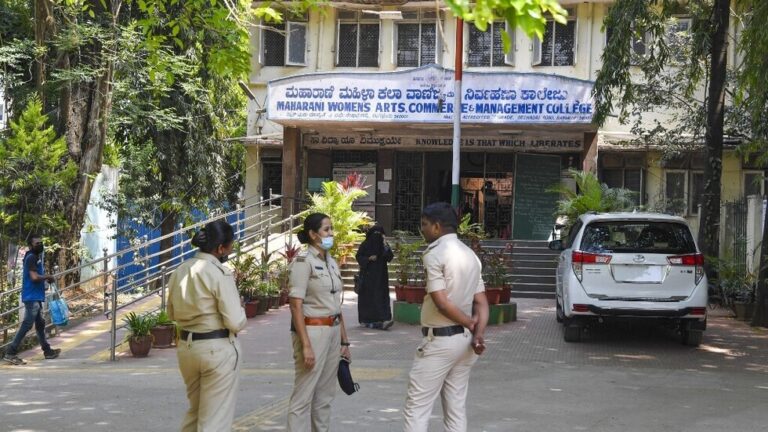 هندي يقتل جدته!