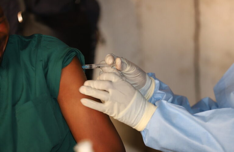 مصرع 42 شخصاً في الكونغو بفيروس حمى إيبولا