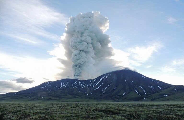 “عودة الحياة” إلى بركان في إيران بعد خموده 710 آلاف سنة!