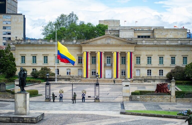 كولومبيا تستدعي سفيرها لدى أميركا بعد تهديدات ترامب