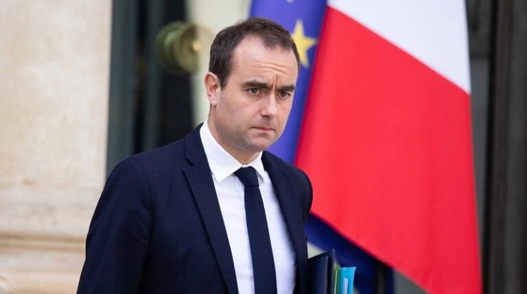 تشكيل الحكومة الفرنسية الجديدة برئاسة سيباستيان لوكورنو