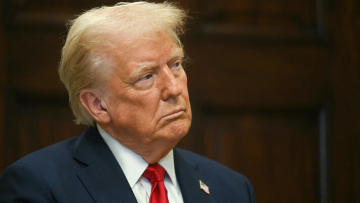 ترامب يلمح إلى استعداده لتمديد معاهدة خفض الأسلحة النووية مع موسكو