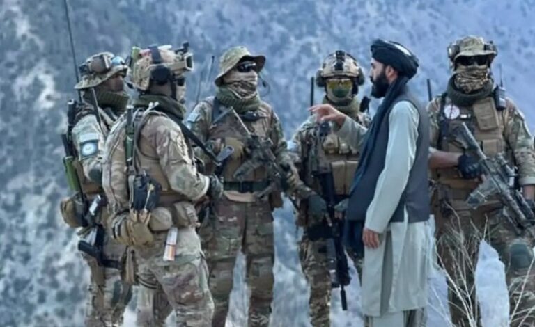 مقتل 15 مدنياً في المواجهات بين أفغانستان وباكستان