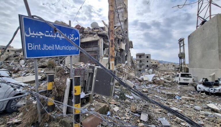 الدولة تُحاصِر مواطنيها المنكوبين بقانون البناء!