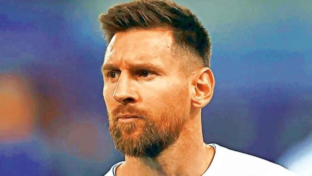 ميسي يستعد لدعم أحد منافسي لابورتا بإنتخابات برشلونة 2026