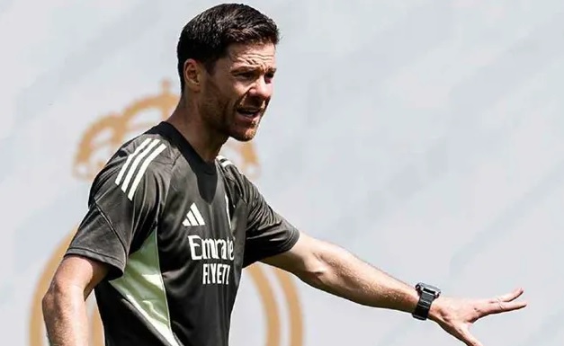 ألونسو مهدد بالإقالة من تدريب ريال مدريد!